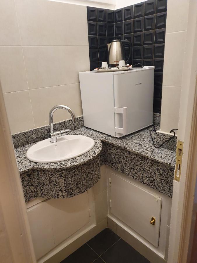 Ambassy Hotel Кенитра Екстериор снимка